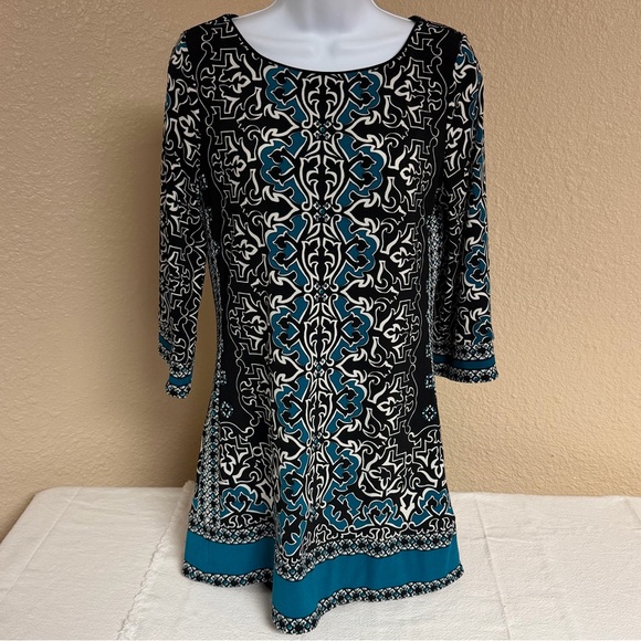 White House Black Market Dresses & Skirts - 4/$15 White House Black Market Black and Teal Long Sleeve Dress